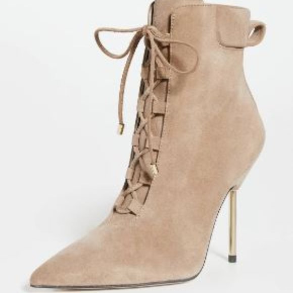 Good American Shoes - GOOD AMERICAN: SCANDAL BOOTIE (STONE)